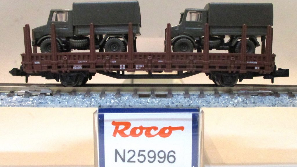 Roco 25996 Rungenwagen/2-achs. DB-4 mit 2 x MB-Unimog